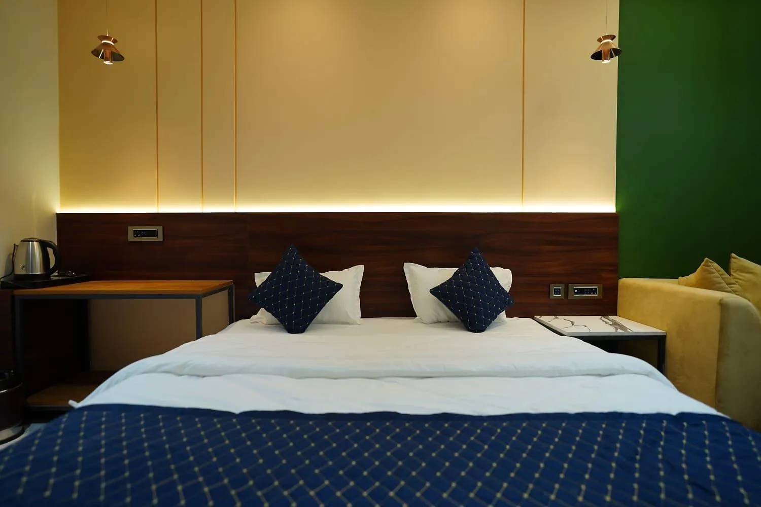 Hotel Ambassador ורנאסי 3*,  הודו