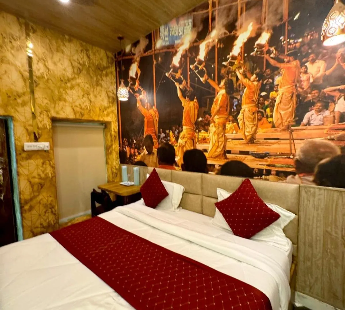 Hotel Ambassador ורנאסי